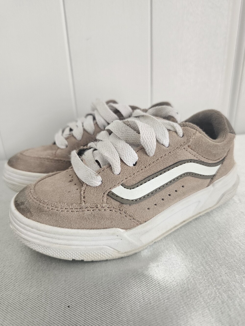 VANS Hylane Toddler / Youth Tan Suede Sneakers
